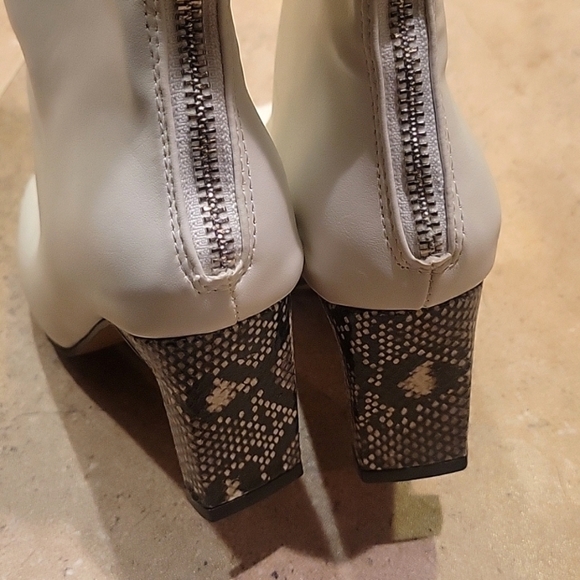 NEW! FRENCH CONNECTION Tall Liv Boots Snakeskin Heel Zipper Accent 6. - Picture 7 of 9